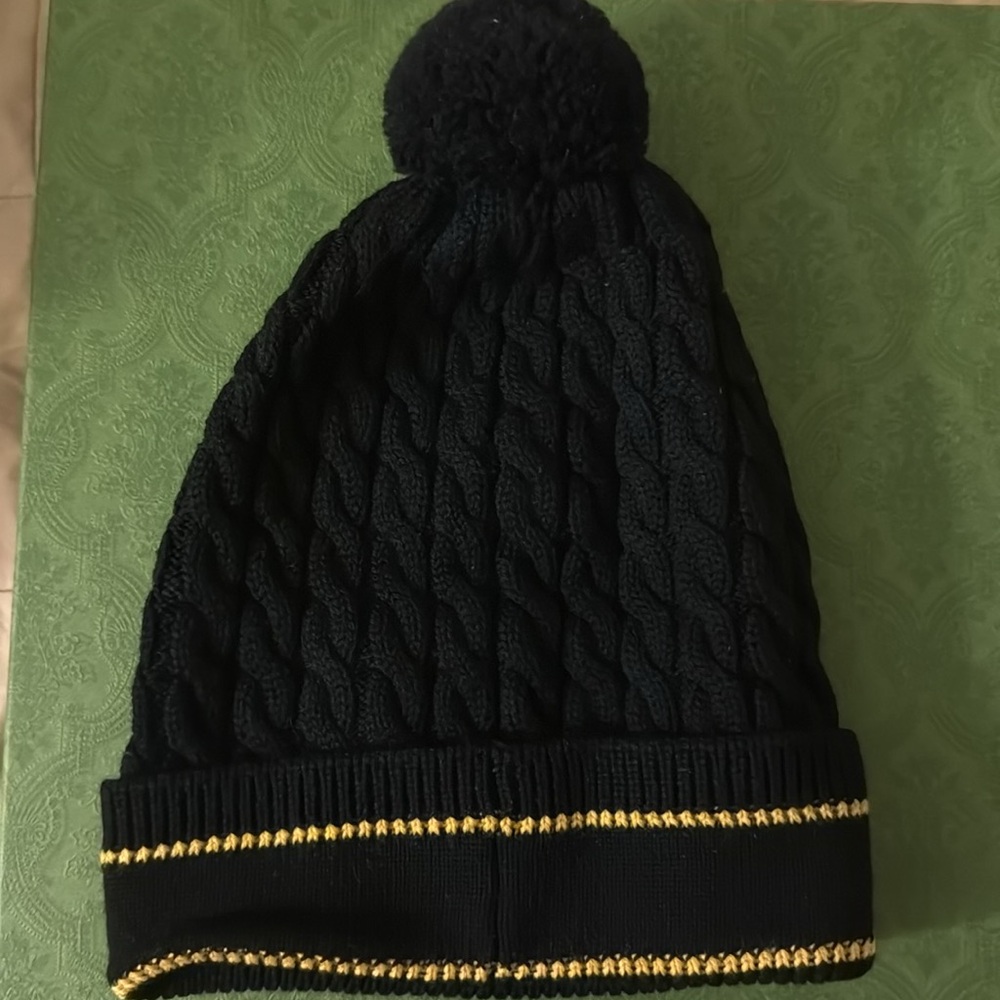 Gucci Black Knit Beanie with Pom - Picture 2 of 5